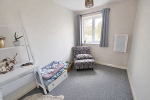 Bedroom- click for photo gallery